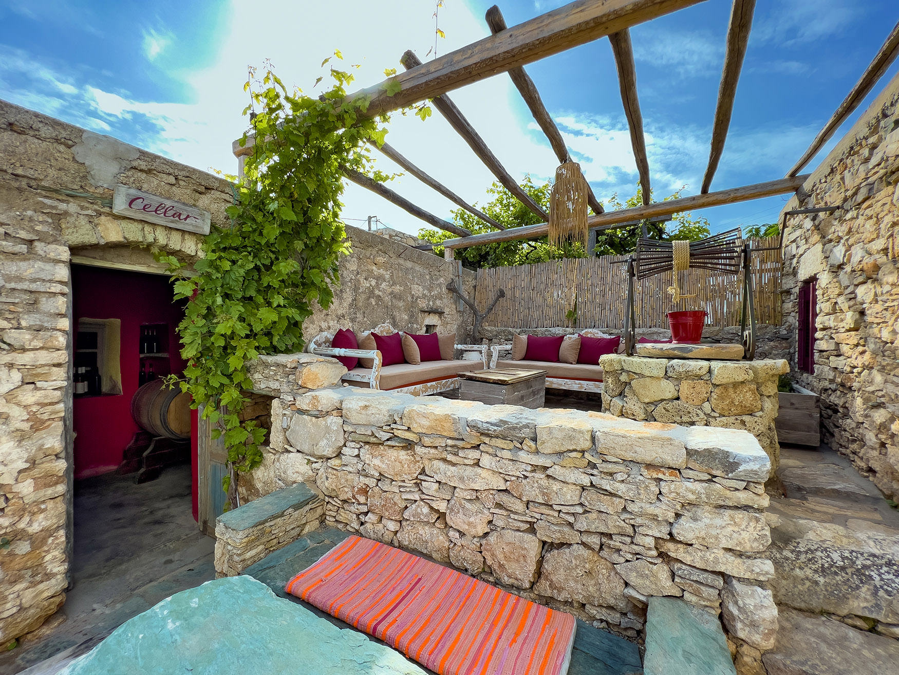 Ktima Paliomilos - Folegandros - Winery